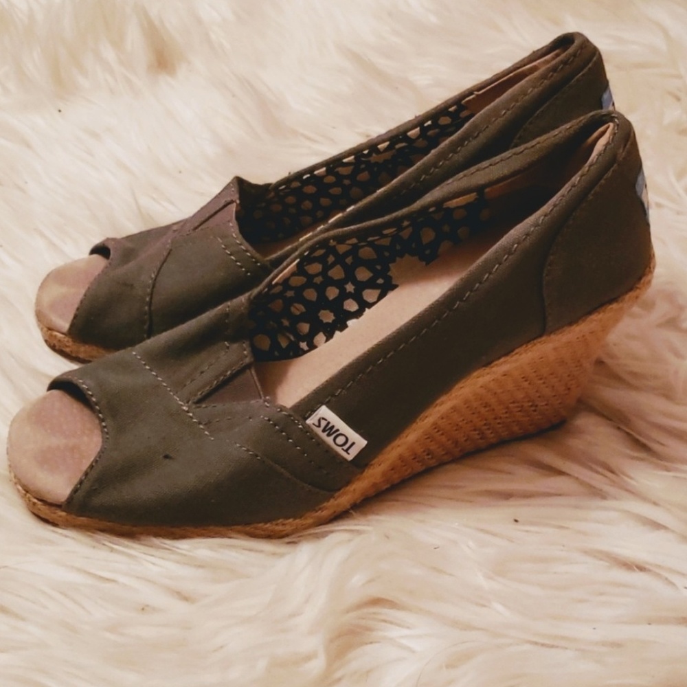 ⭐️2 for $20⭐️ Toms Grey Ash Open Toe Canvas Espadrille Wedges